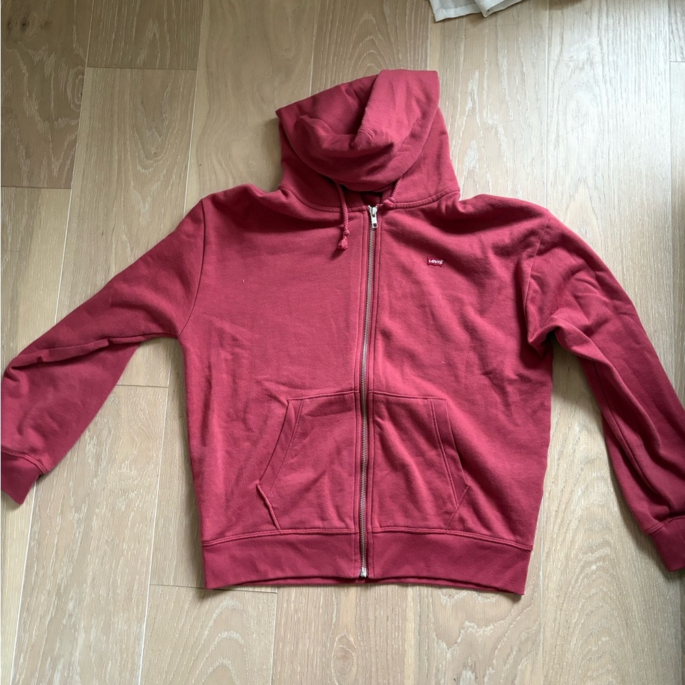 Red/pink Levi’s zip-up!